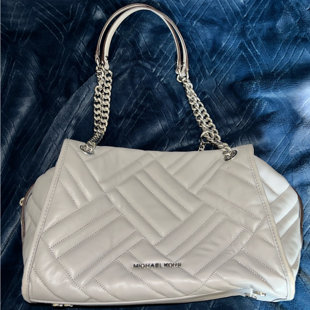 Michael Kors gray hand bag. Authentic
